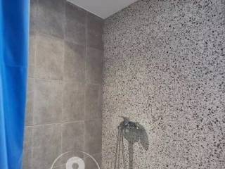 Forumland Real Estate, Μπάνιο