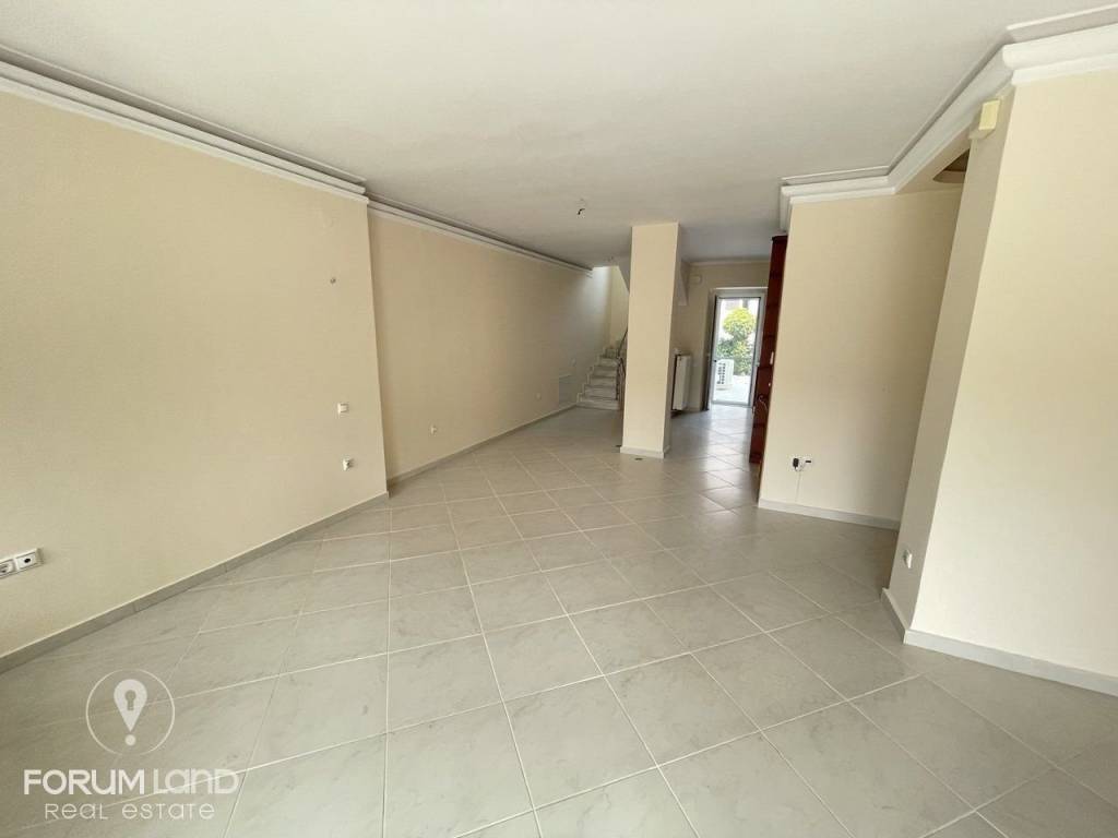 Forumland Real Estate, Σαλοκουζίνα