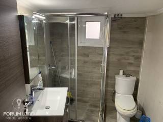 Forumland Real Estate, Μπάνιο με ντουζιέρα