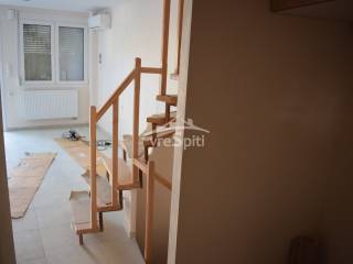 ΚΑΘΙΣΤΙΚΟ-ΚΟΥΖΙΝΑ -ΣΚΑΛΕΣ ΕΠΙΚΟΙΝΩΝΙΑΣ