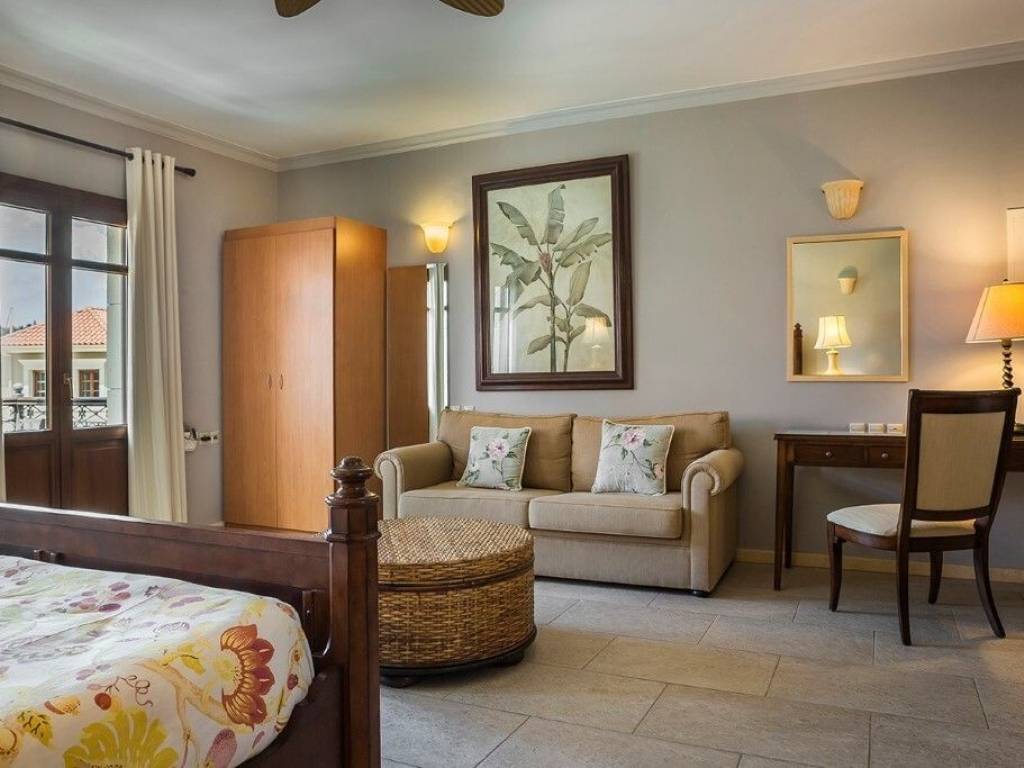 Hotel - Grekodom 60100|883115