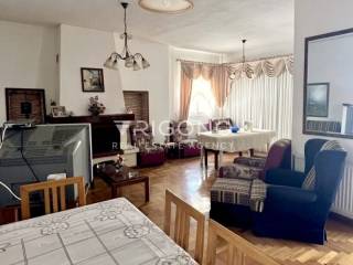 Σαλοκουζίνα