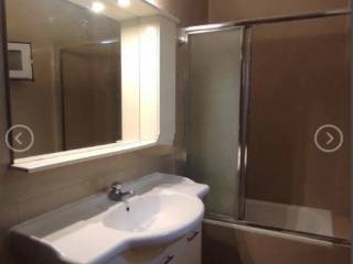 Forumland Real Estate, Μπάνιο