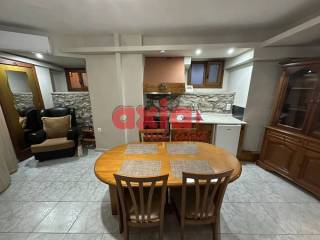 Ενοικιάζεται πληρως επιπλωμένο και ανακαινισμένο