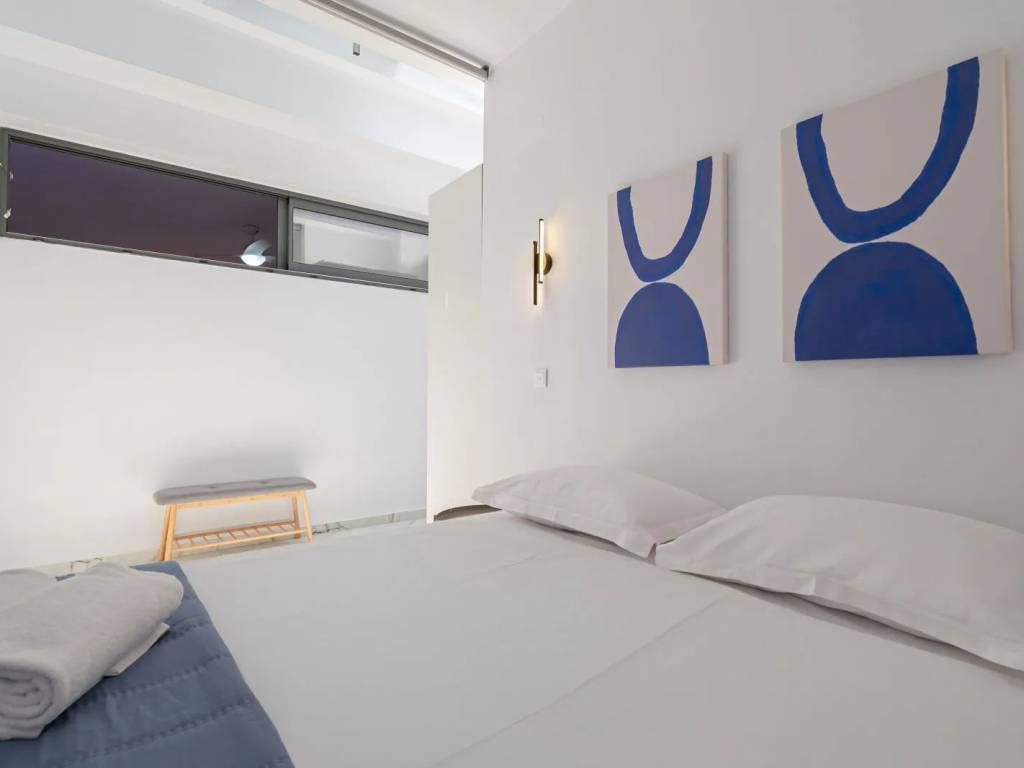 ANYPLACE ΜΕΣΙΤΙΚΕΣ ΥΠΗΡΕΣΙΕΣ