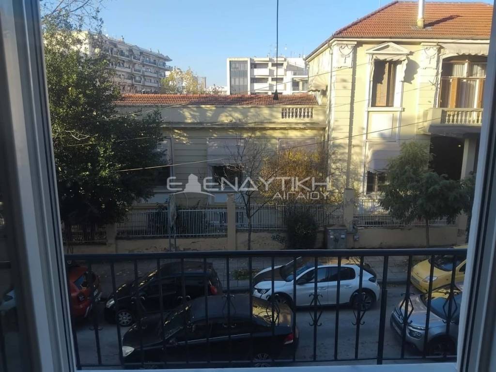 Θέα από μπαλκόνι