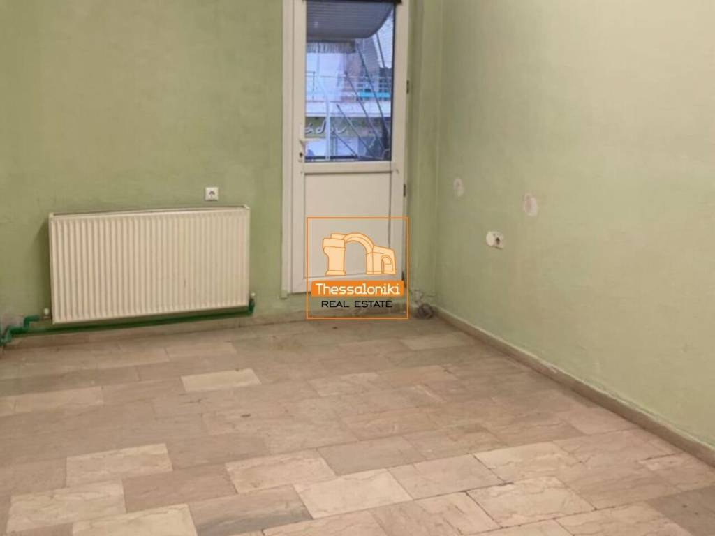 Πλ. Δημοκρατίας, Επαγγελματικός χώρος, 445 τ.μ.