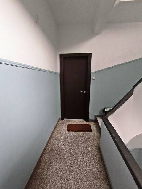 εισοδος διαμερισματος