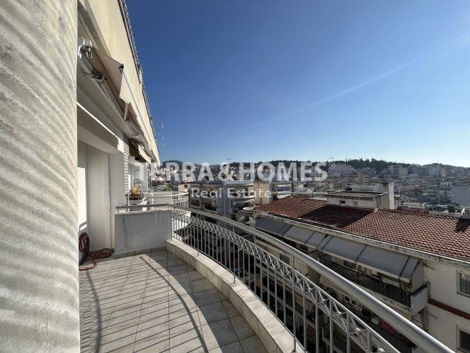 Θέα από μπαλκόνι