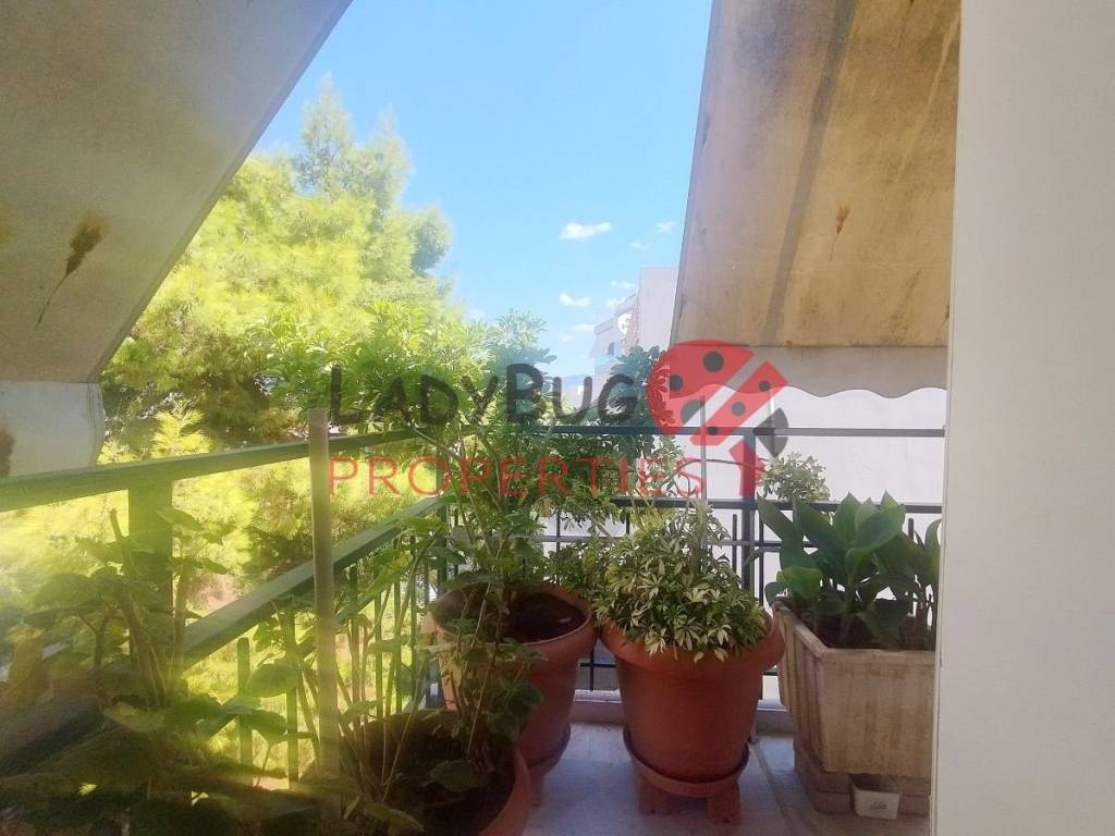 Θέα από μπαλκόνι