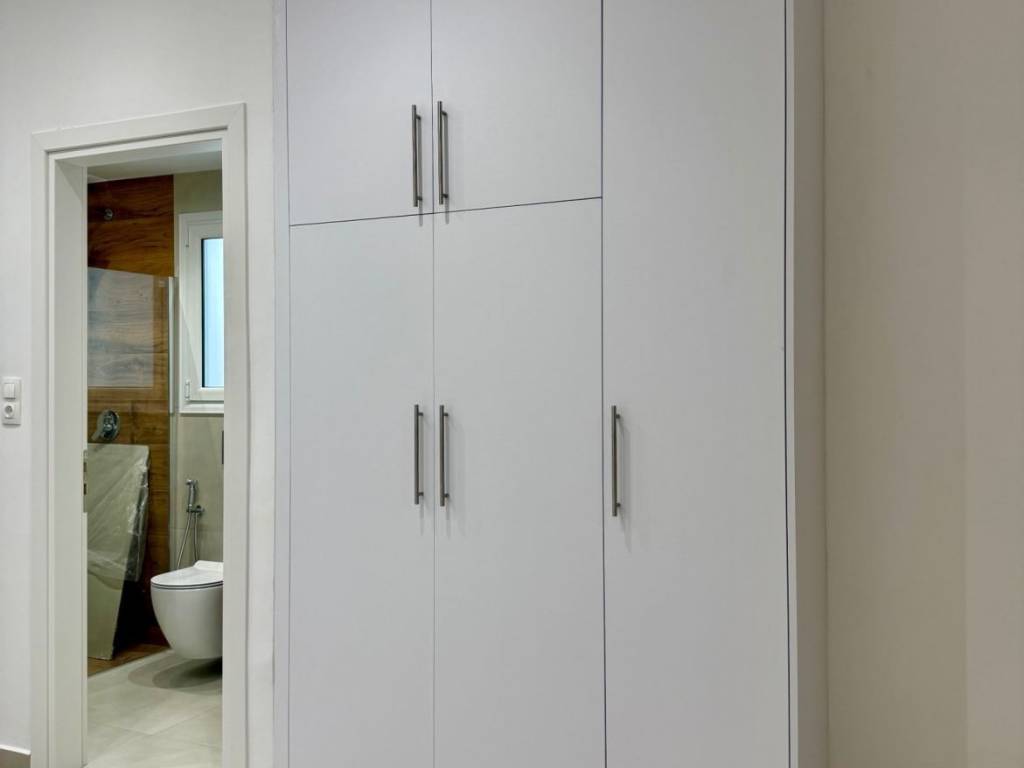 fokionos_negri_residential_studio_for_sale