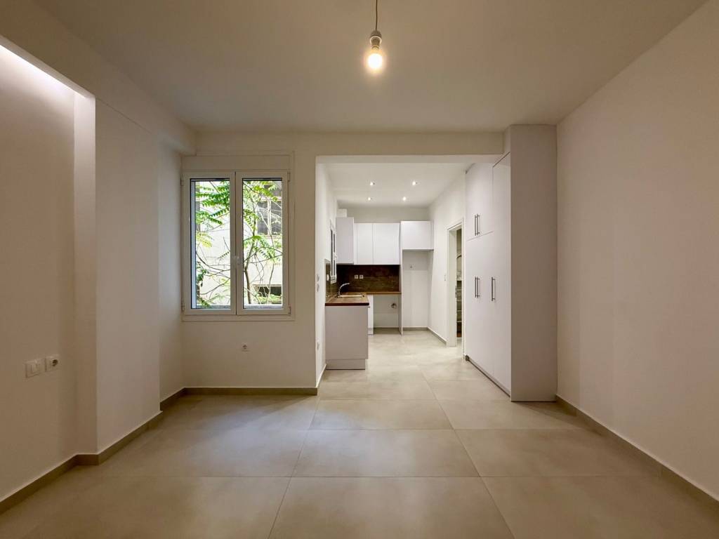 fokionos_negri_residential_studio_for_sale