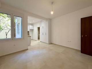 fokionos_negri_residential_studio_for_sale