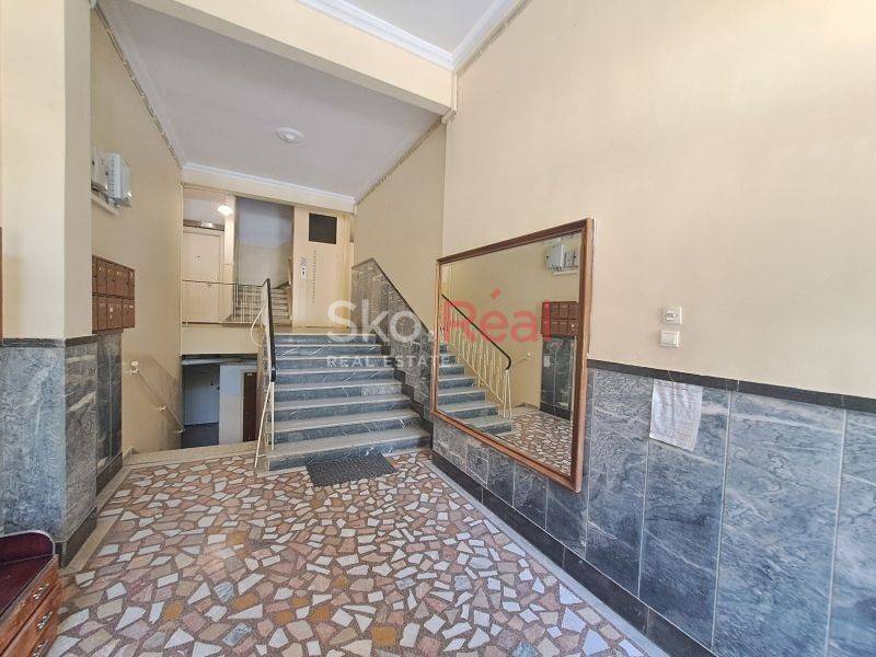 Είσοδος οικοδομής