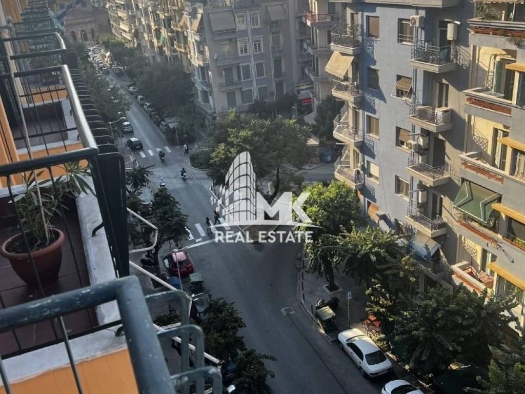 Θέα από μπαλκόνι