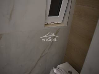 ΠΑΡΑΘΥΡΟ ΛΟΥΤΡΟΥ