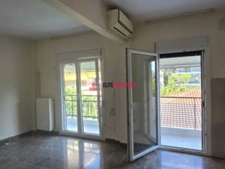 ΣΑΛΟΚΟΥΖΙΝΑ ΕΝΙΑΙΟΣ ΧΩΡΟΣ