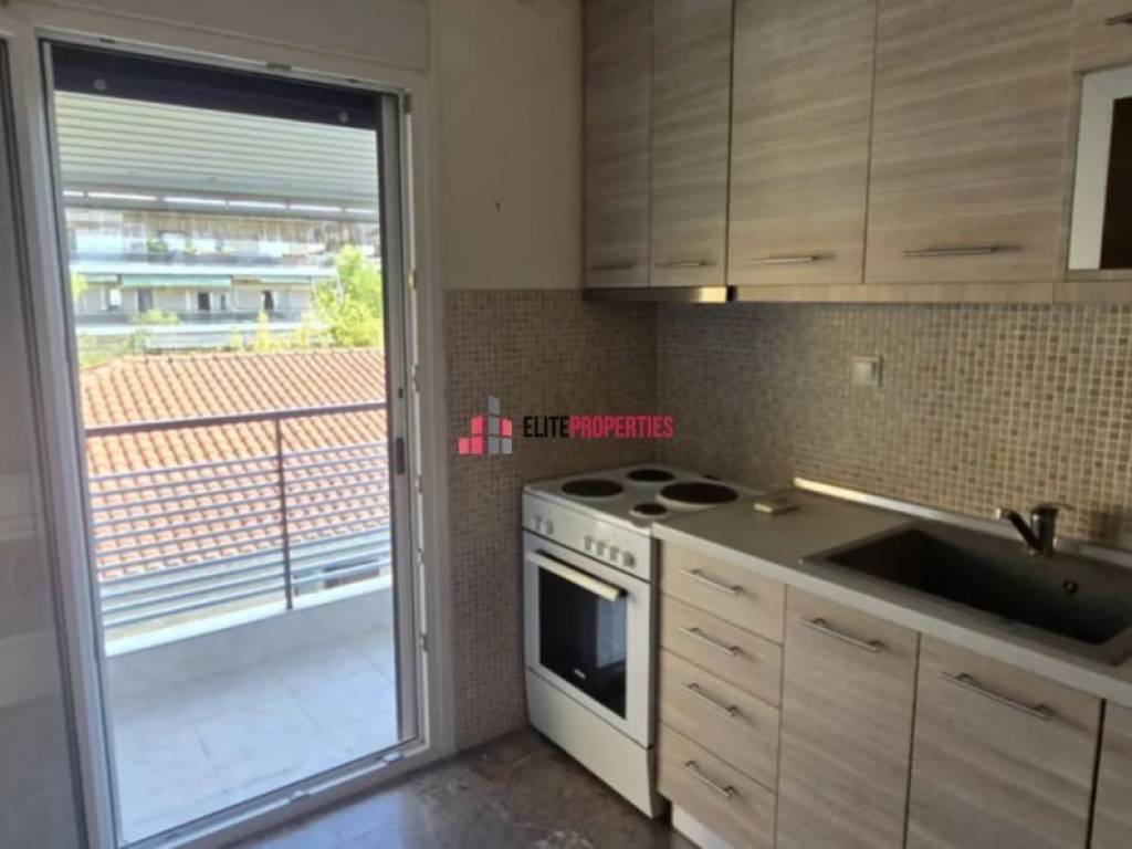 ΣΑΛΟΚΟΥΖΙΝΑ ΕΝΙΑΙΟΣ ΧΩΡΟΣ