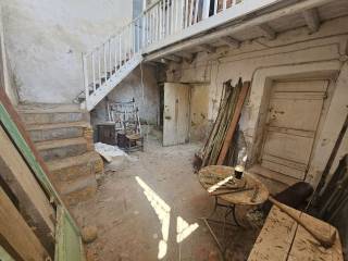 CHol toy deyteroy orophoy kai skala pros ton trito oropho