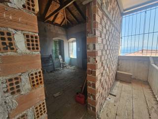 Koypaste kai eisodos domatioy ston trito oropho