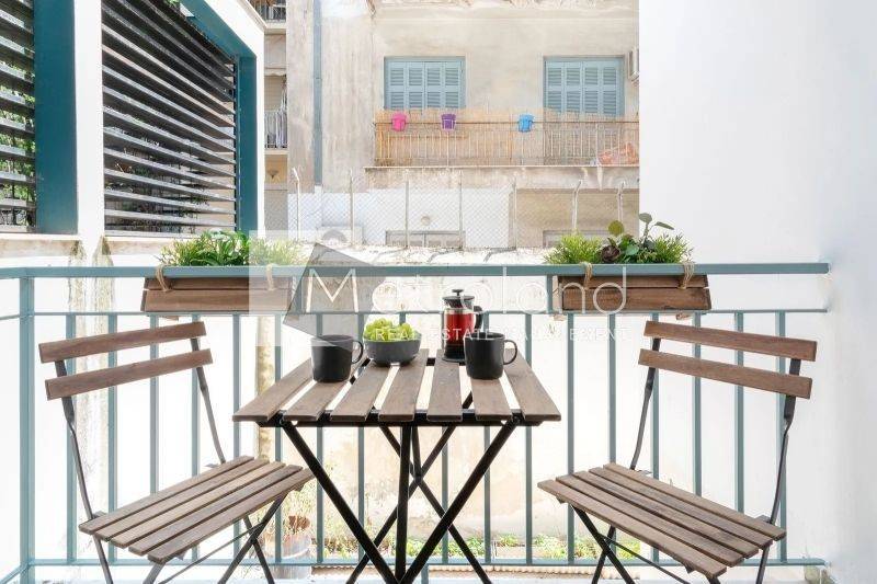 Θέα από μπαλκόνι