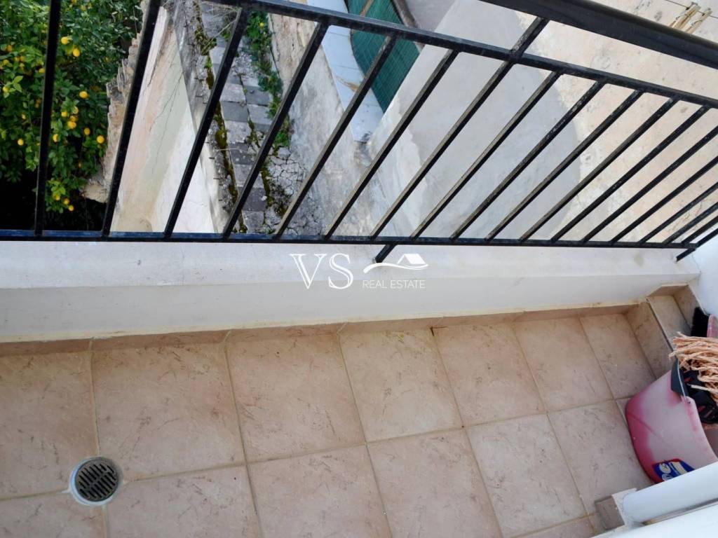 Θέα απο μπαλκόνι