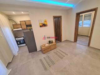 ΣΑΛΟΚΟΥΖΙΝΑ