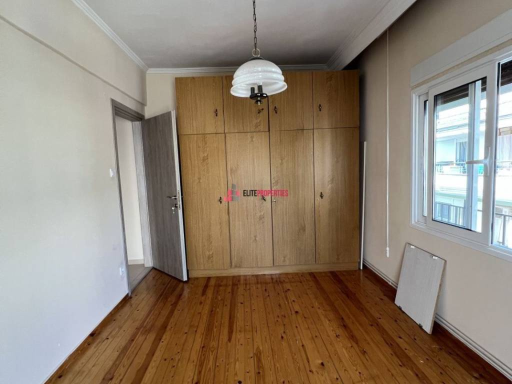 ΔΩΜΑΤΙΟ ΜΕ ΝΤΟΥΛΑΠΑ