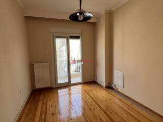 ΔΩΜΑΤΙΟ ΜΕ ΝΤΟΥΛΑΠΑ