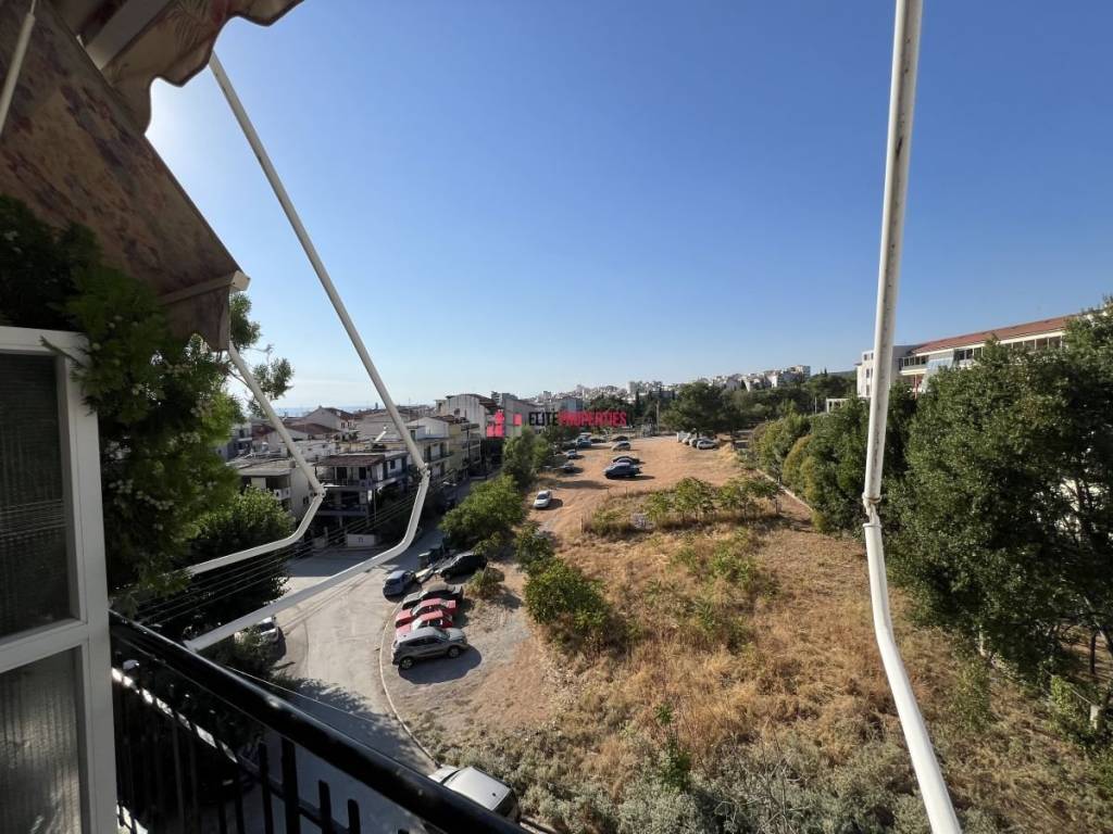 μπροστα μπαλκονι με θεα