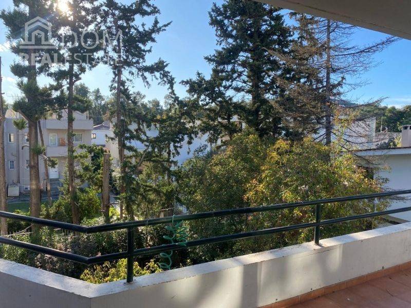 Θέα από μπαλκόνι