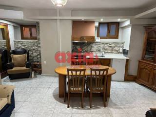 Ενοικιάζεται πληρως επιπλωμένο και  ανακαινισμένο