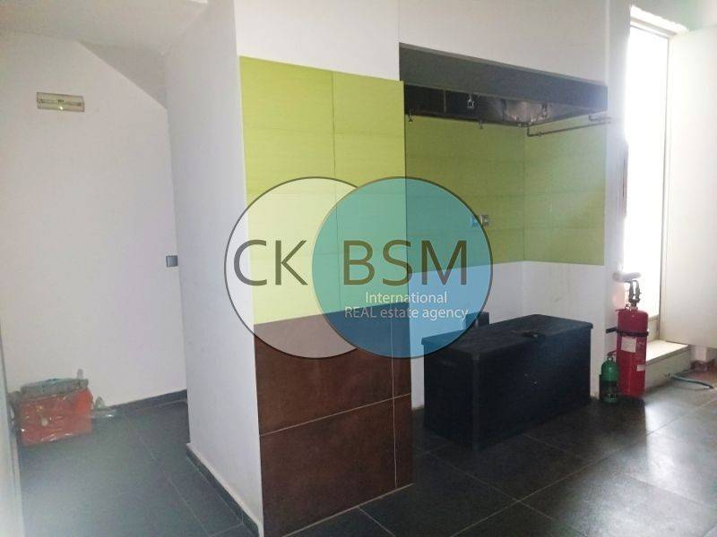 Ισόγειο κατάστημα / Ground floor shop