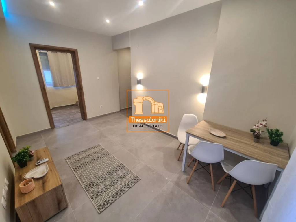 Άγιος Δημήτριος, Γκαρσονιέρα, 53 τ.μ.