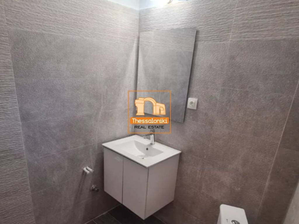 Άγιος Δημήτριος, Γκαρσονιέρα, 53 τ.μ.