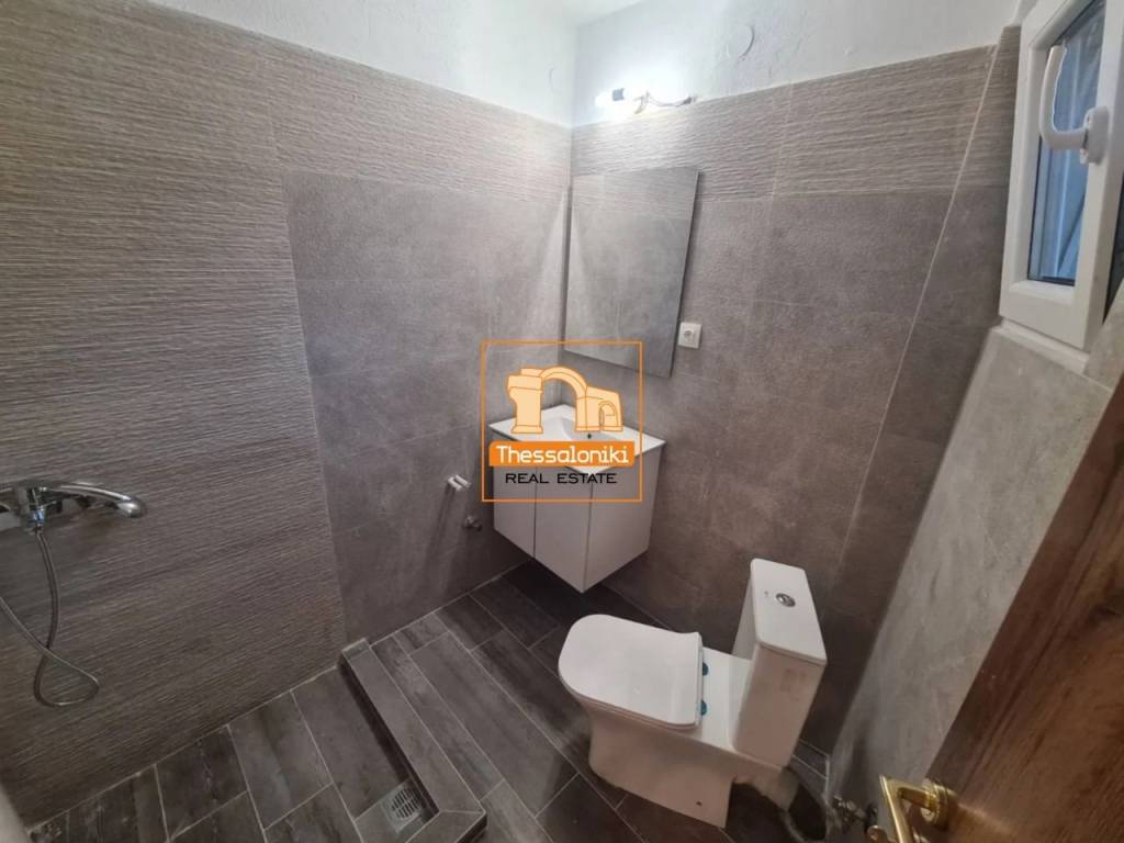 Άγιος Δημήτριος, Γκαρσονιέρα, 53 τ.μ.