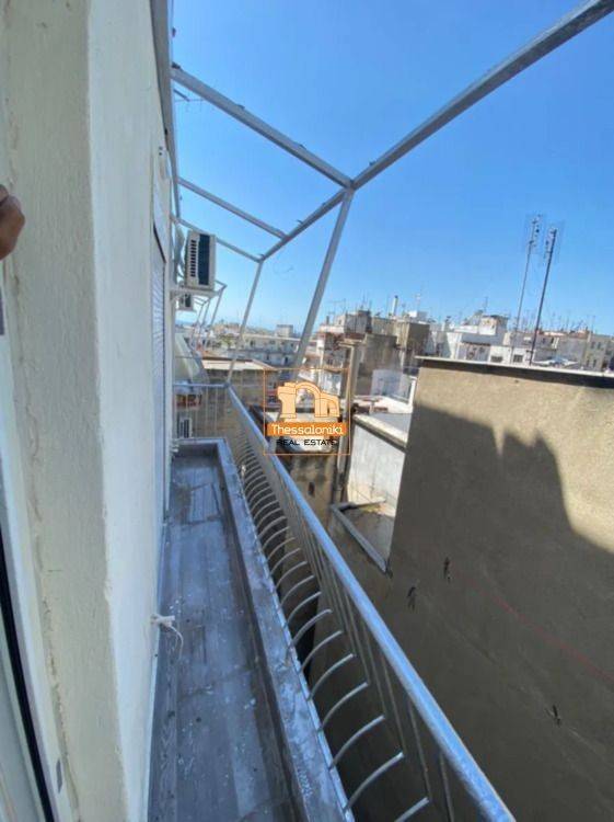 Άγιος Δημήτριος, Γκαρσονιέρα, 53 τ.μ.