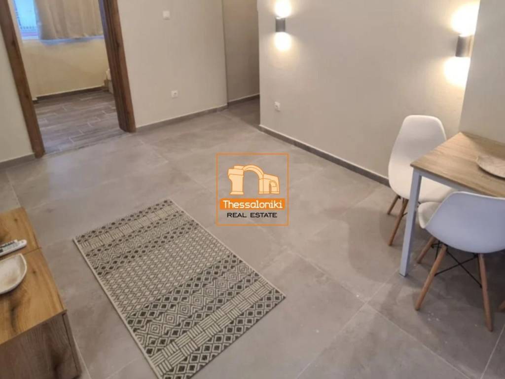 Άγιος Δημήτριος, Γκαρσονιέρα, 53 τ.μ.