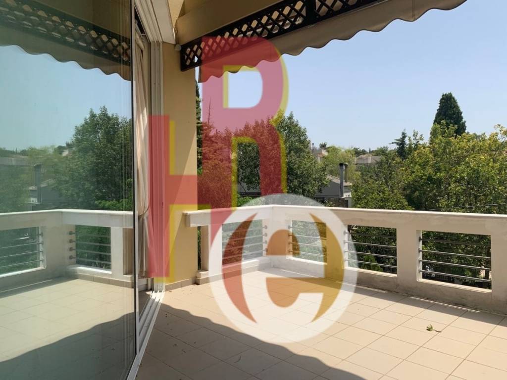 Θέα από μπαλκόνι