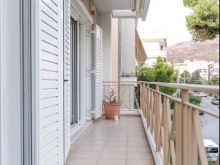 Μπροστινό μπαλκόνι