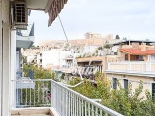 THea Akropole apo to mpalkoni.