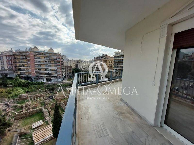 Θέα από μπαλκόνι