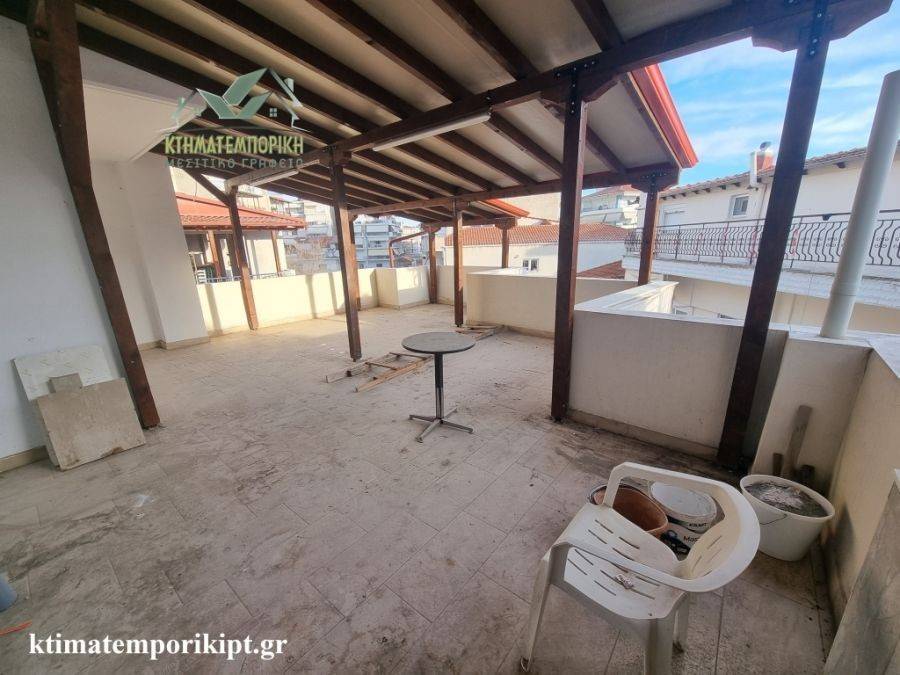 Μπαλκόνι πίσω