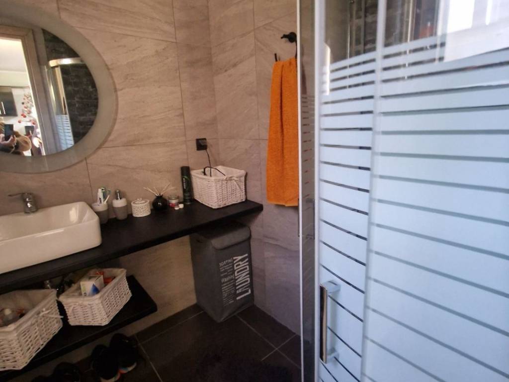 MPANIO EMIYPOGEIOY DIAMERISMATOS