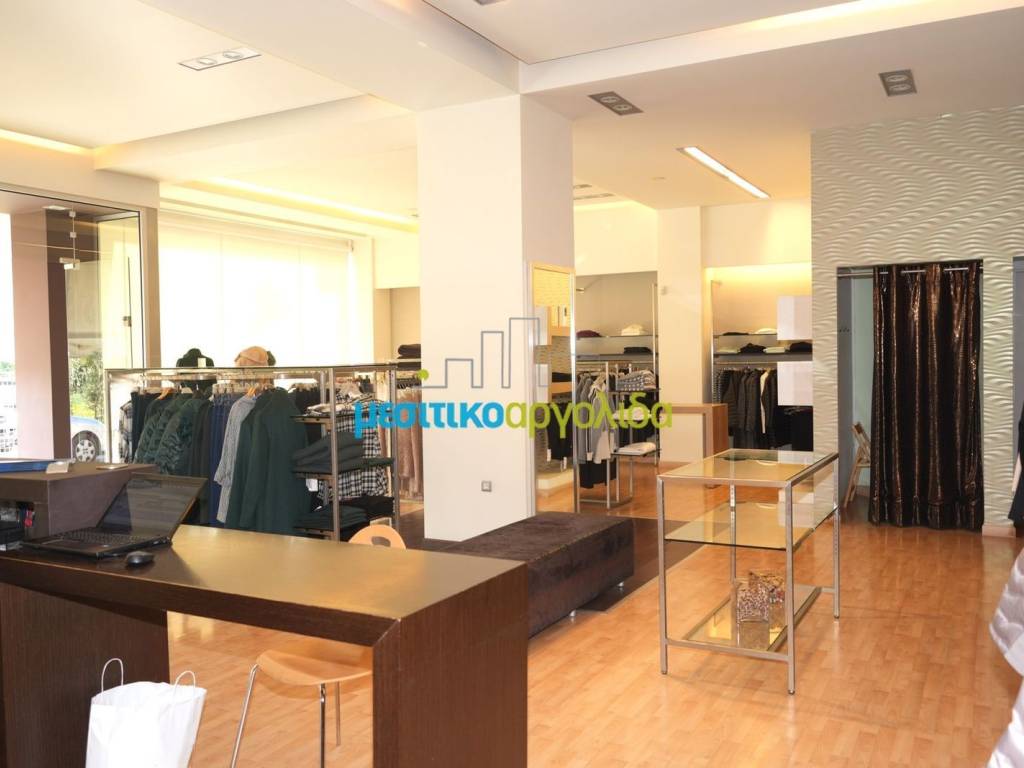 Εσωτερικοι χώροι