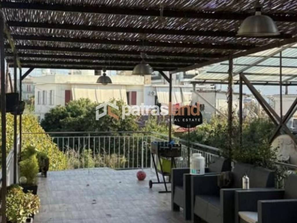 Θέα από μπαλκόνι