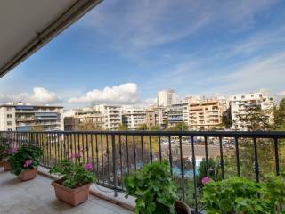 Θέα από μπαλκόνι