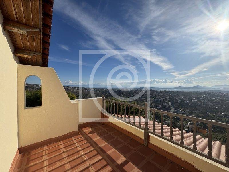 Θέα από μπαλκόνι