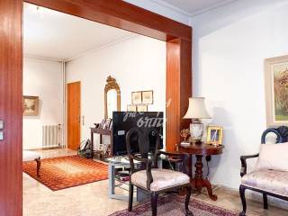 Anetos choros kathistikoy me eniaia syndese me to saloni.