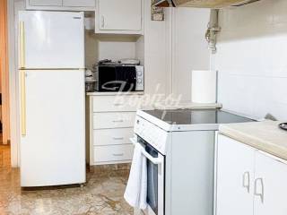 Leitoyrgike koyzina me apothekeytikoys choroys.